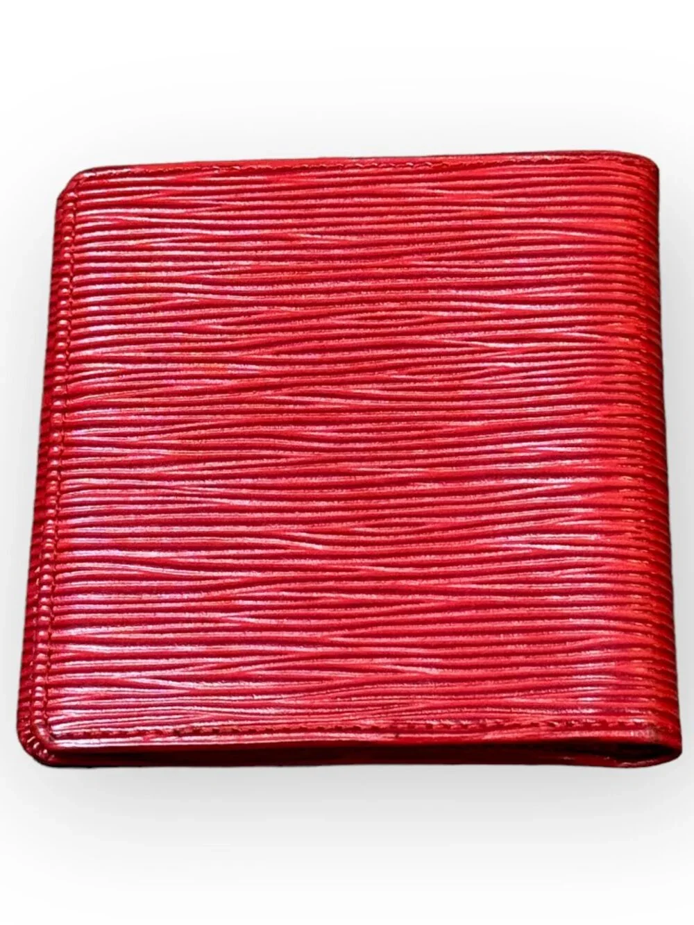 Louis Vuitton LV Marco Epi Leather Bi-Fold Wallet in Red Portefeuille